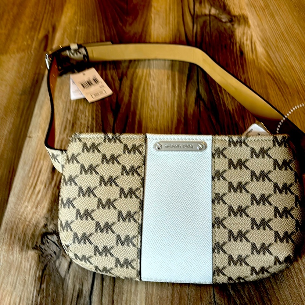 Michael Kors Logo belt bag